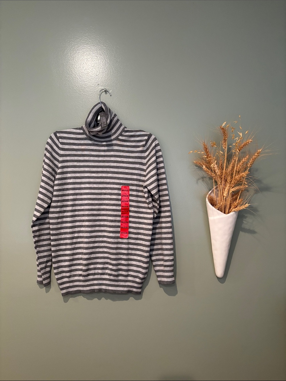 Joseph A. Dark/Light Gray Stripe Long Sleeve Turtleneck Medium NWT